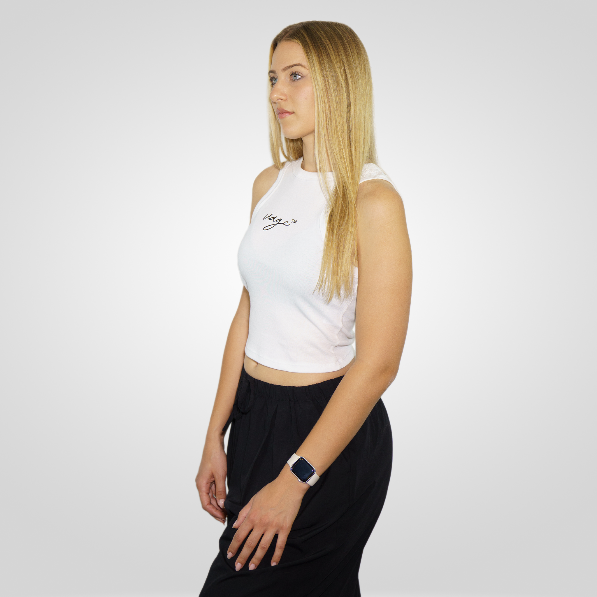 "SIGNATURE" ribbed racer top white