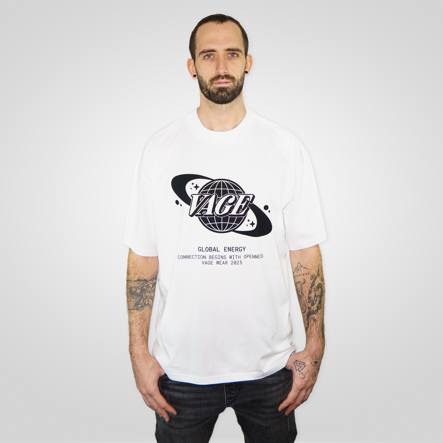 "GLOBAL ENERGY" oversized tee white